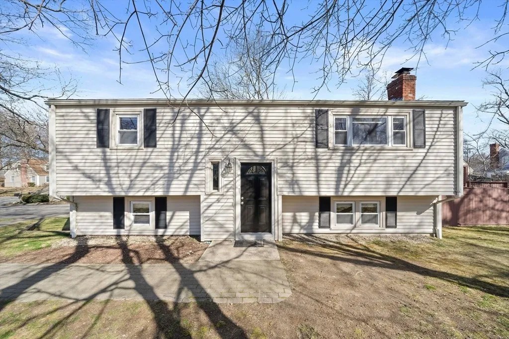 For Sale 1 Bradley Woods Dr, Hingham, MA 02043