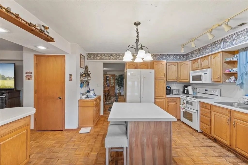 For Sale 6501 Mann Rd, Indianapolis, IN 46221