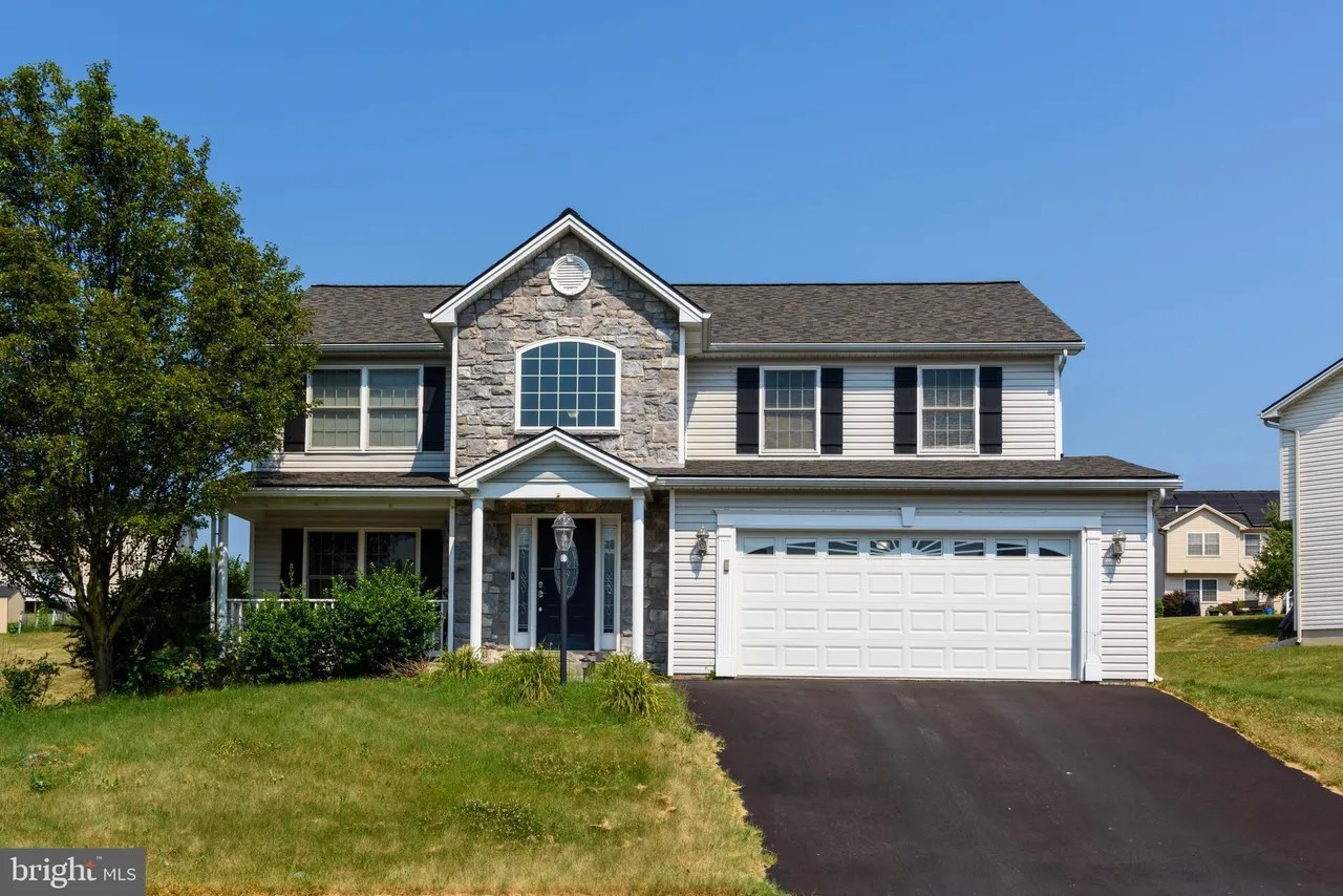 For Sale 3207 Jonagold Dr, Harrisburg, PA 17110