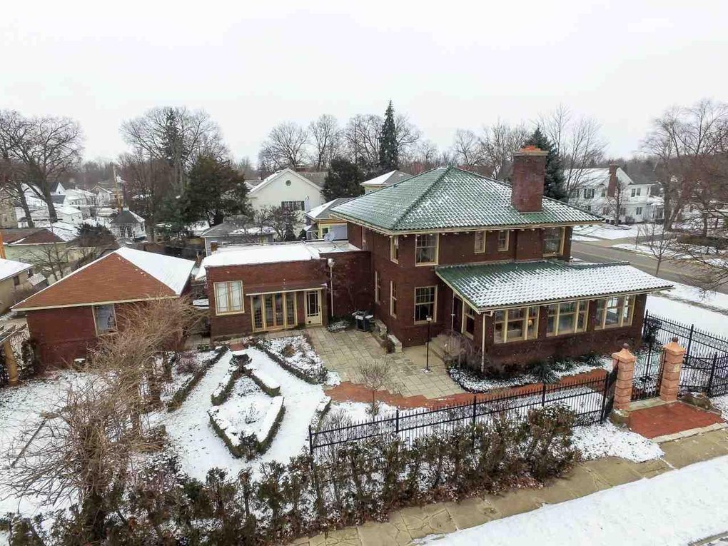 701 N Main St, Auburn, IN 46706