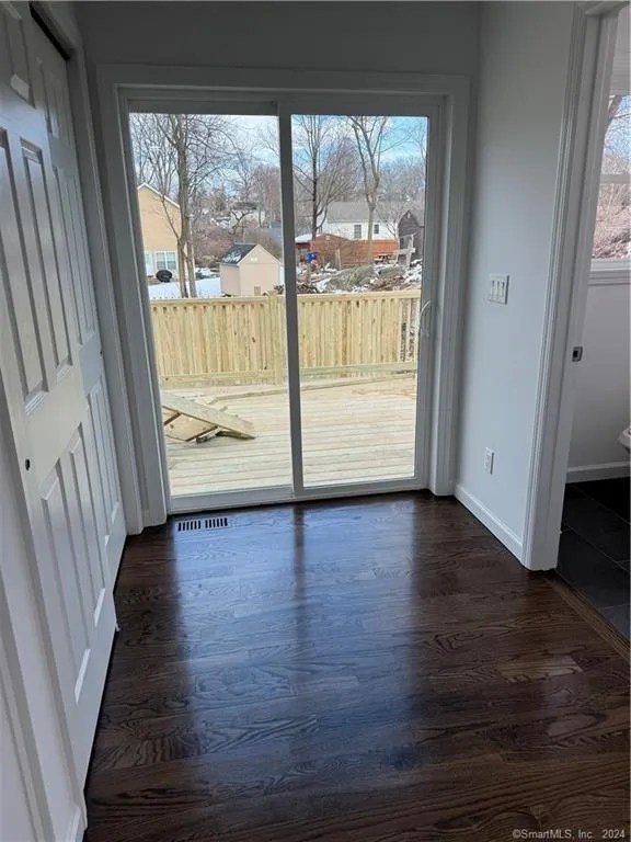 For Sale 694 Chopsey Hill Rd, Bridgeport, CT 06606