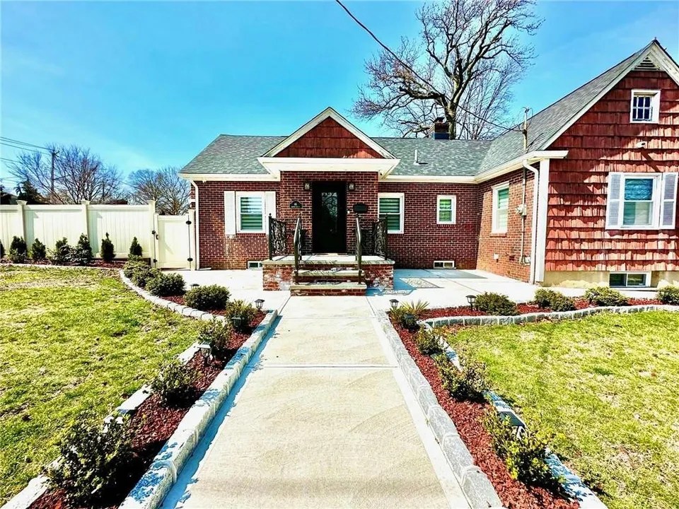 For Sale 46 Martin Ave, Staten Island, NY 10314