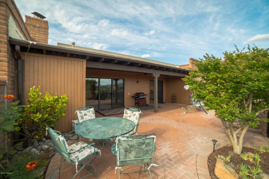 1445 W Camino Del Pato, Green Valley, AZ 85622
