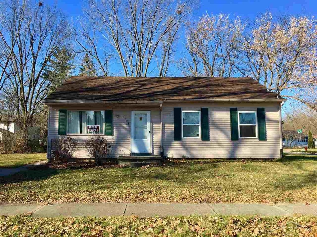 3704 Huntley Rd, Saginaw, MI 48601