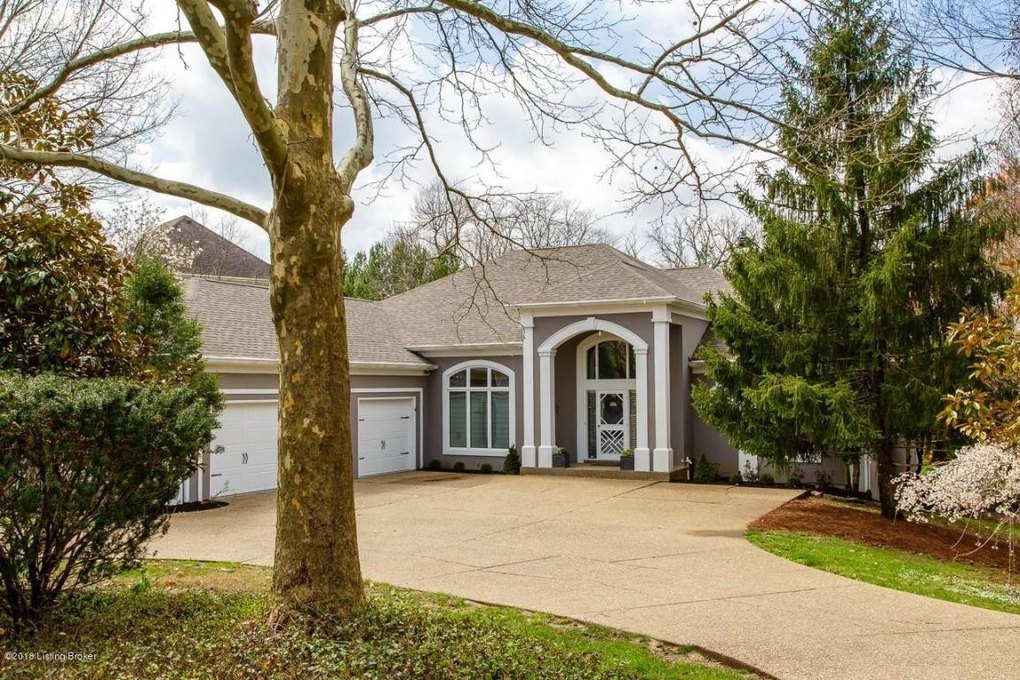 300 Mockingbird Gardens Dr, Louisville, KY 40207