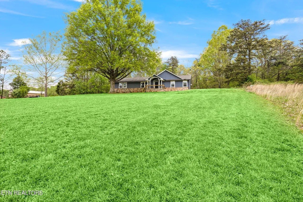 For Sale 1024 Wooddale Church Rd, Strawberry Plains, TN 37871