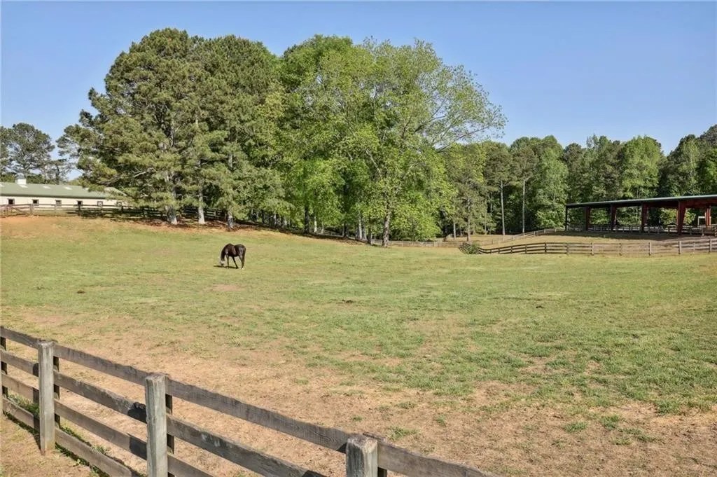 For Sale 2060 Holbrook Campground Rd, Alpharetta, GA 30004