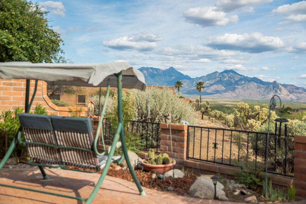 1445 W Camino Del Pato, Green Valley, AZ 85622