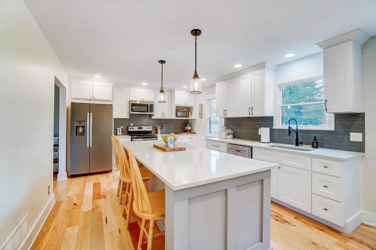 4541 Goodson Rd, West Jefferson, OH 43162