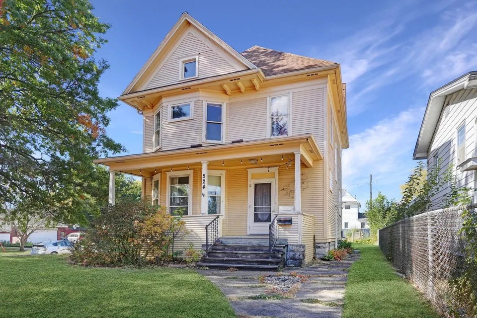 524 Hammond Ave, Waterloo, IA 50702 99,000