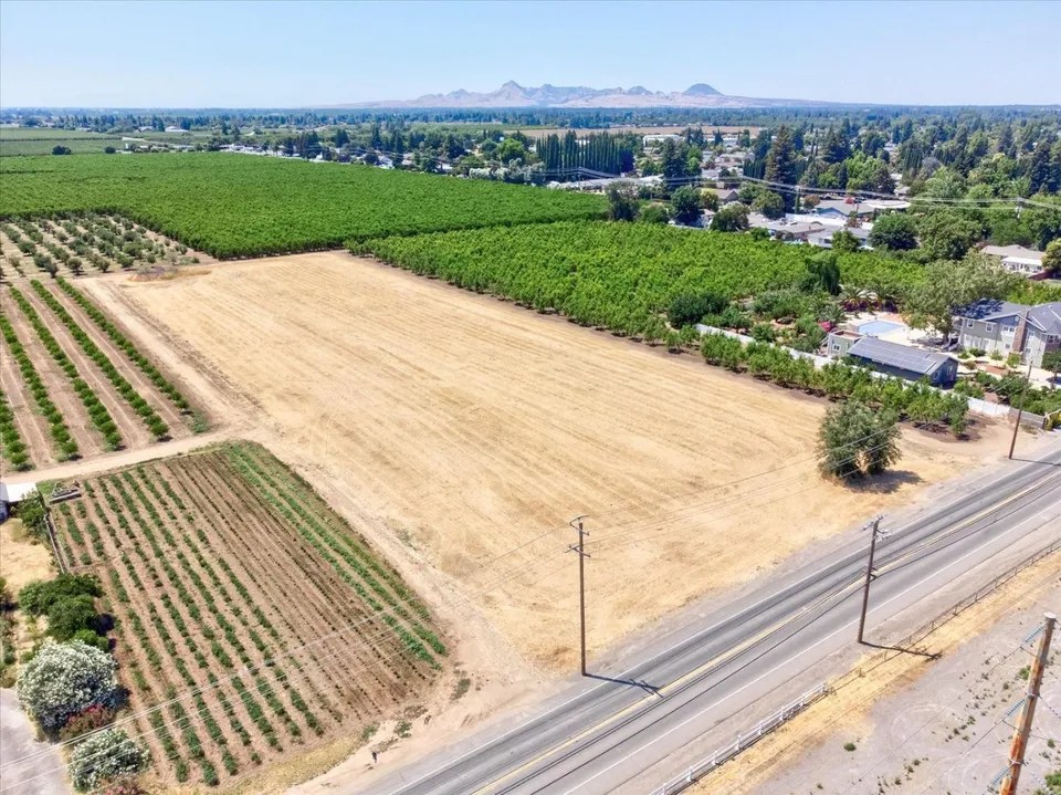 For Sale Railroad Ave, Yuba City, CA 95991