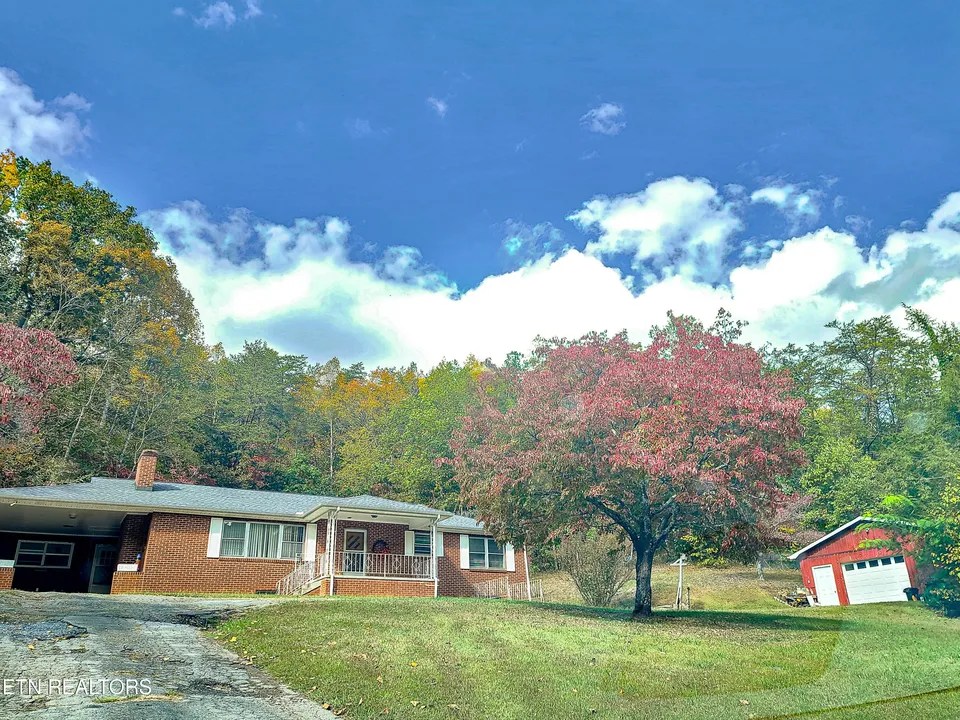 666 Butler Mill Rd, Maryville, TN 37803