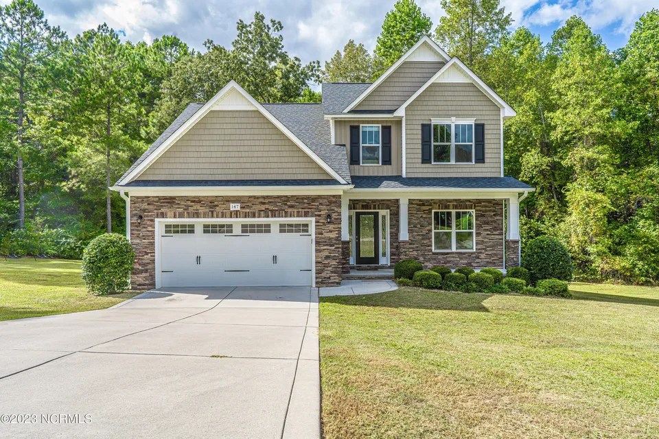147 Liane Ln, Whispering Pines, NC 28327
