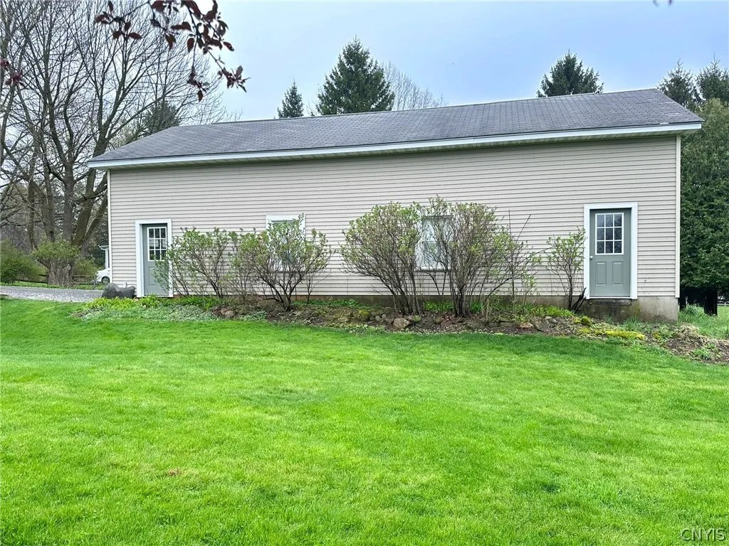 7086 College Hill Rd, Kirkland, NY 13323