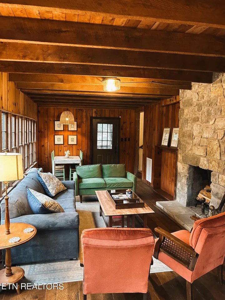 For Sale 310 Lovers Ln, Townsend, TN 37882