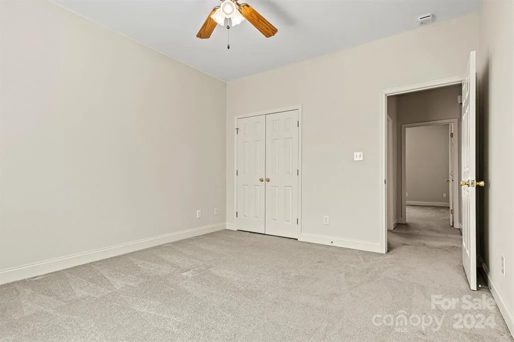 236 Holly Ridge Rd, Dallas, NC 28034