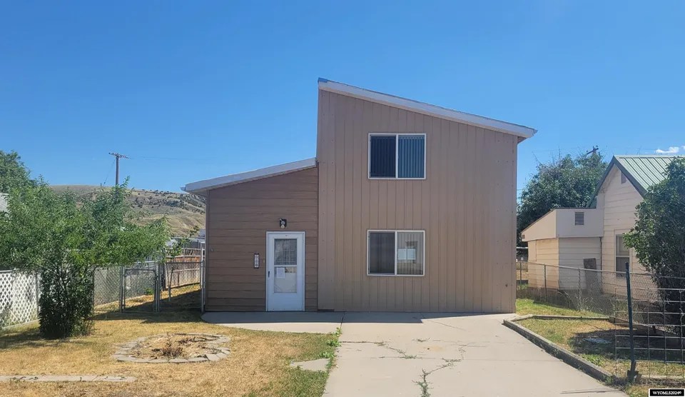 519 Washakie St, Thermopolis, WY 82443 164,475