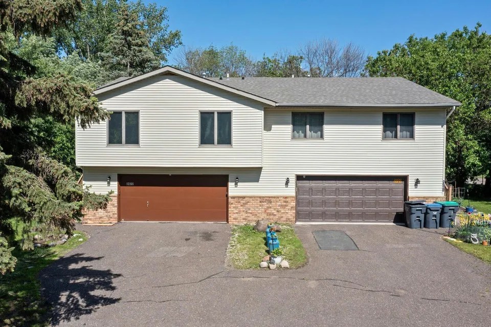 2020/2022 6th St N, North Saint Paul, MN 55109