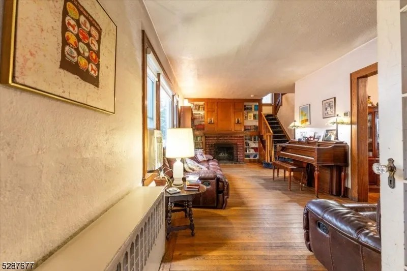 273 W Englewood Ave, Teaneck, NJ 07666