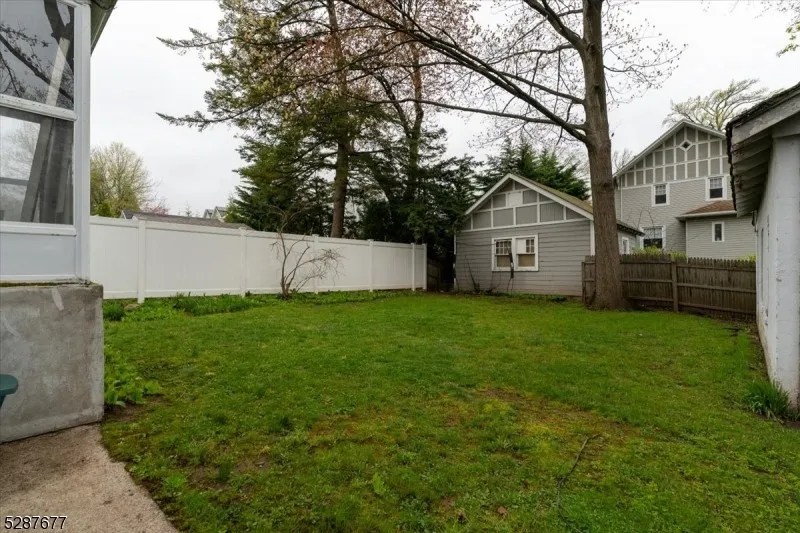 273 W Englewood Ave, Teaneck, NJ 07666