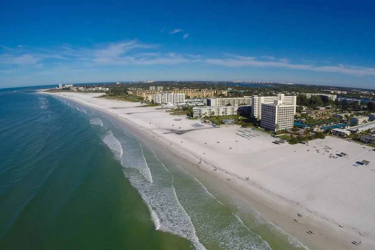 3051 Gulf Gate Dr, Sarasota, FL 34231