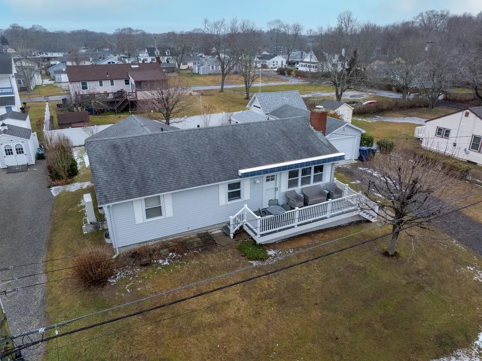 57 Portland Ave, Old Lyme, CT 06371