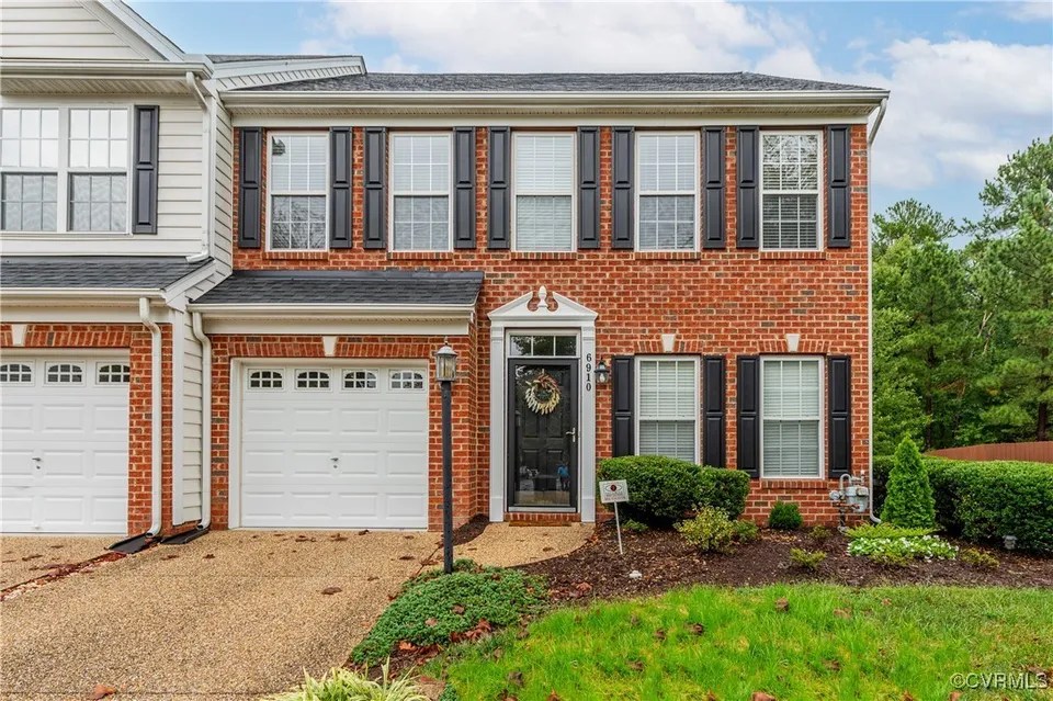 6910 Alder Grove Dr, Henrico, VA 23228 399,950