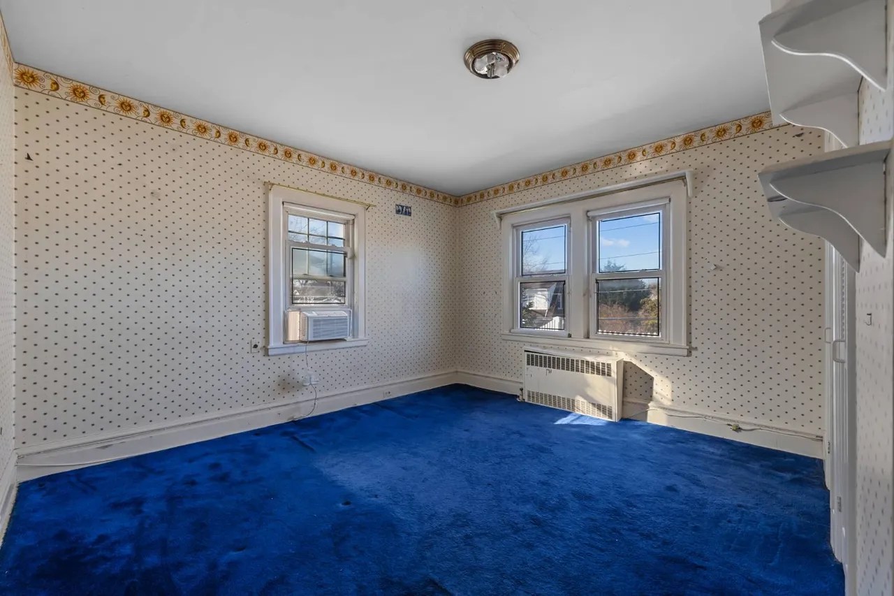 For Sale 1081 Quentin Pl, Woodmere, NY 11598