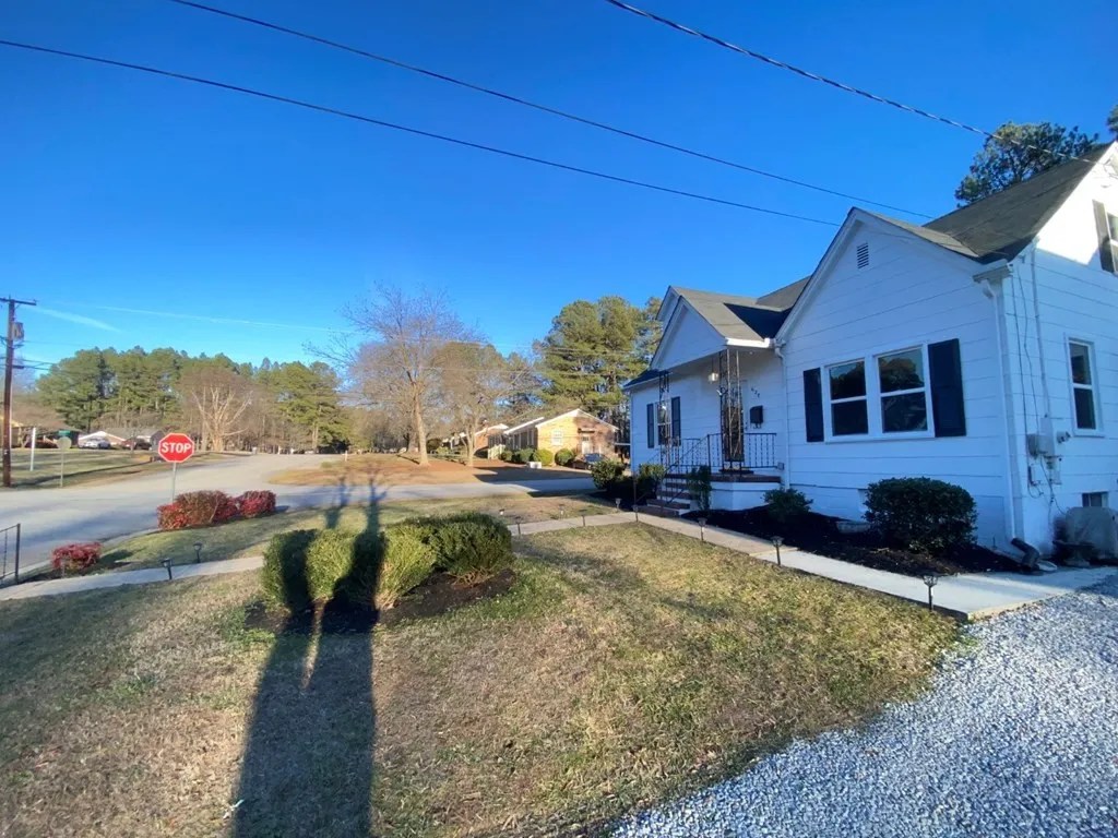 For Sale 628 N Lunenburg Ave, South Hill, VA 23970