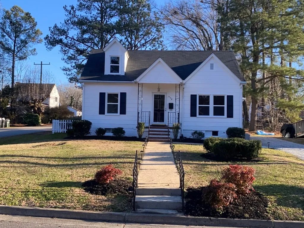 For Sale 628 N Lunenburg Ave, South Hill, VA 23970