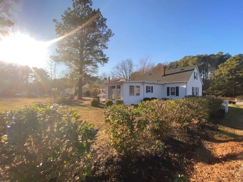 For Sale 628 N Lunenburg Ave, South Hill, VA 23970