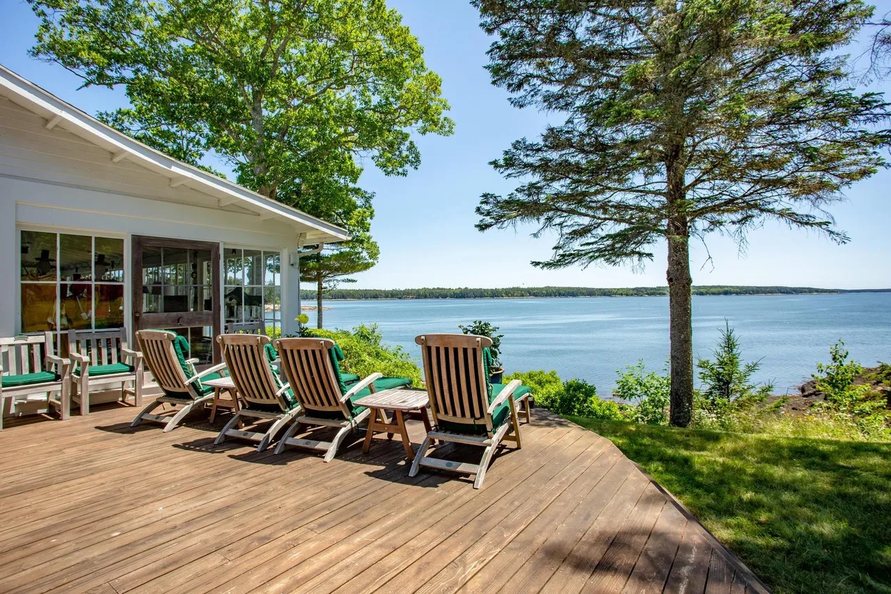 For Sale 16 Bremen Long Is, Bremen, ME 04551