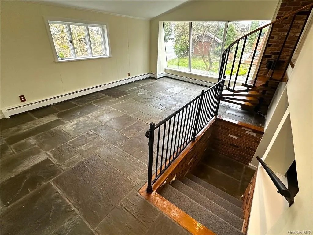 For Sale 10 Rivercrest Rd, Fort Montgomery, NY 10922