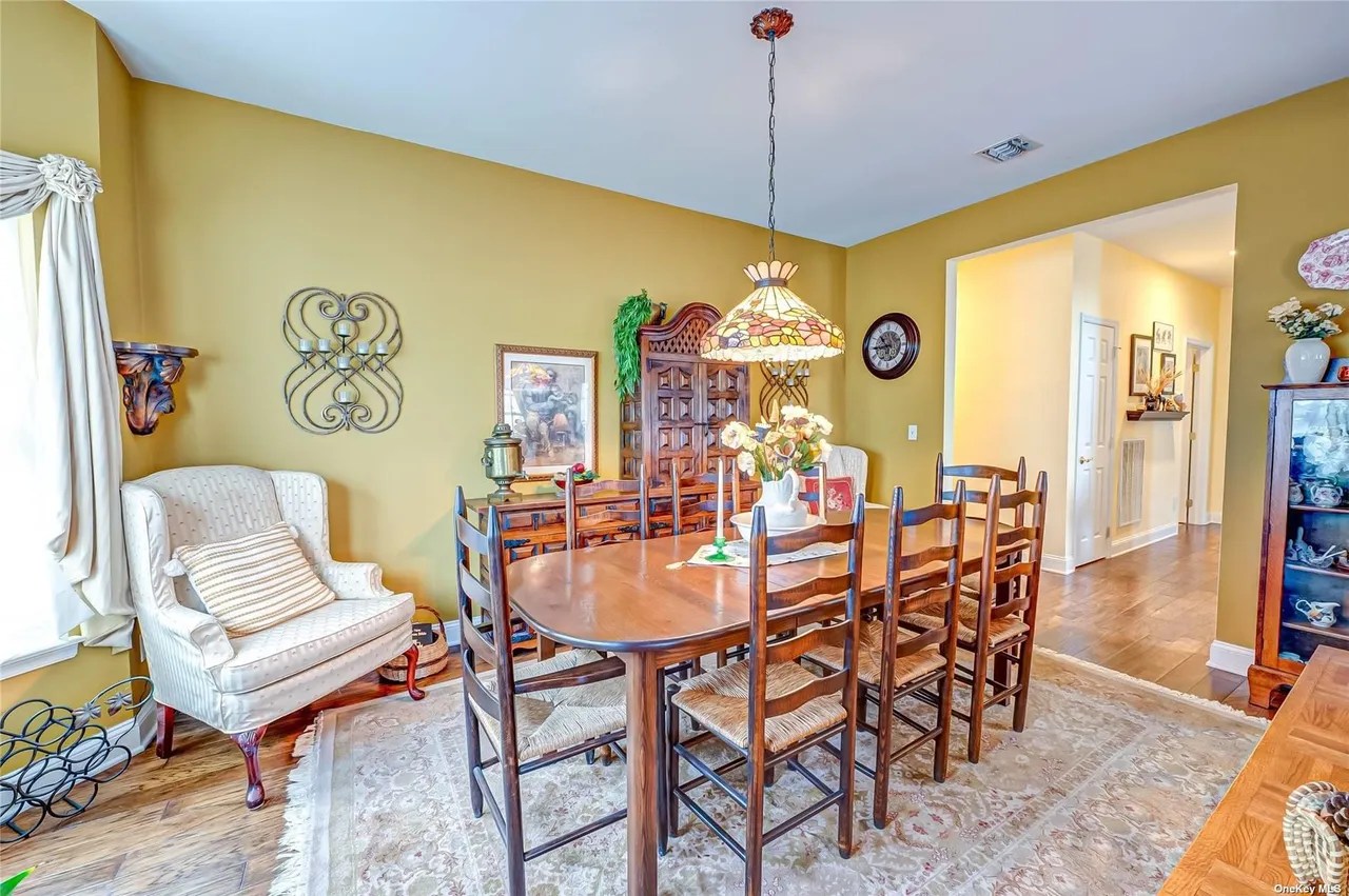 For Sale 14 Green Ash St Unit 14, Calverton, NY 11933