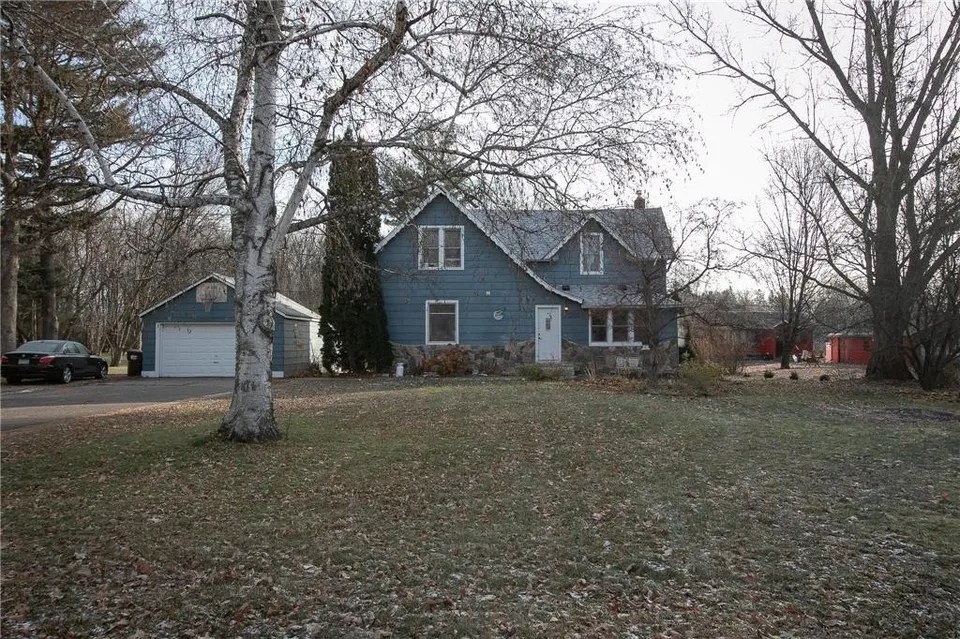 205 Beechwood Ave N, Braham, MN 55006