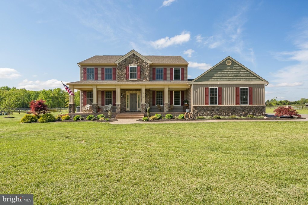 12699 Lemaster Dr, Nokesville, VA 20181