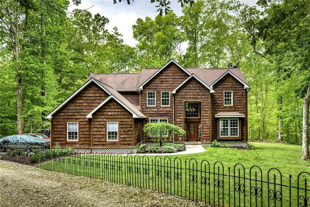 8224 N State Road 135, IN 46160