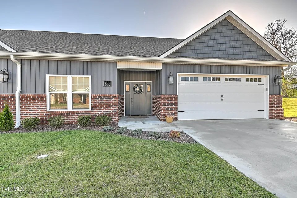 629 Bittersweet Trl, Jonesborough, TN 37659