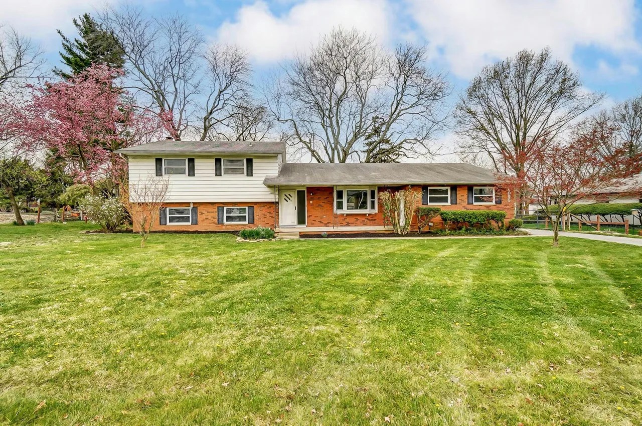 For Sale 6095 Chinaberry Dr, Columbus, OH 43213