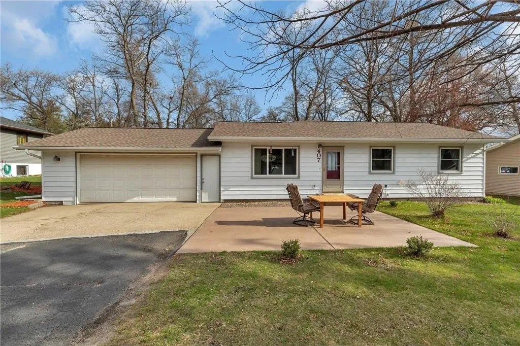 407 Brookwood Ln, Sartell, MN 56377