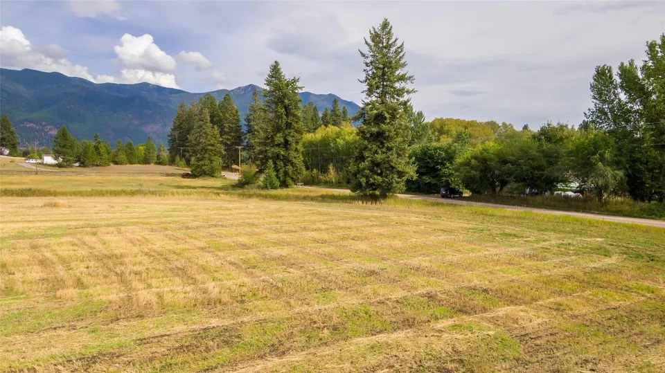 22 Songbird Ct Lot 7, Columbia Falls, MT 59912