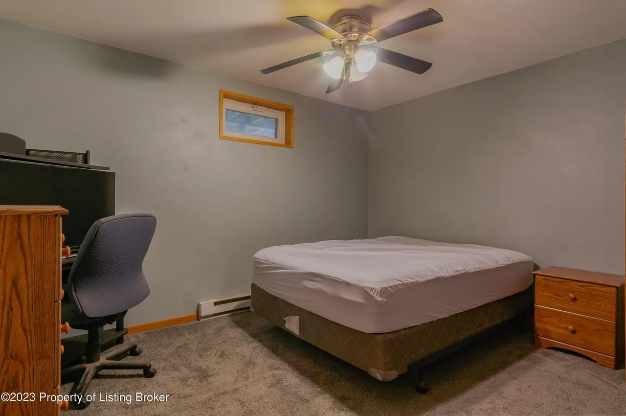 For Sale 113 Stanley St, Killdeer, ND 58640