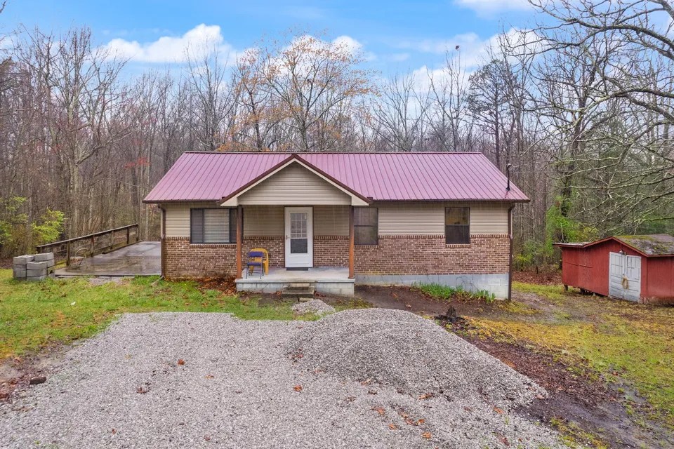 47 B Clark Rd, Stearns, KY 42647