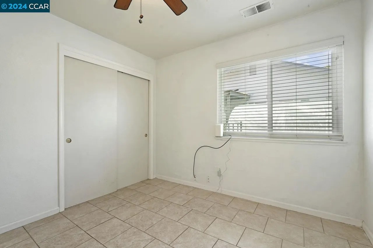 677 Jonquil Dr, Lathrop, CA 95330