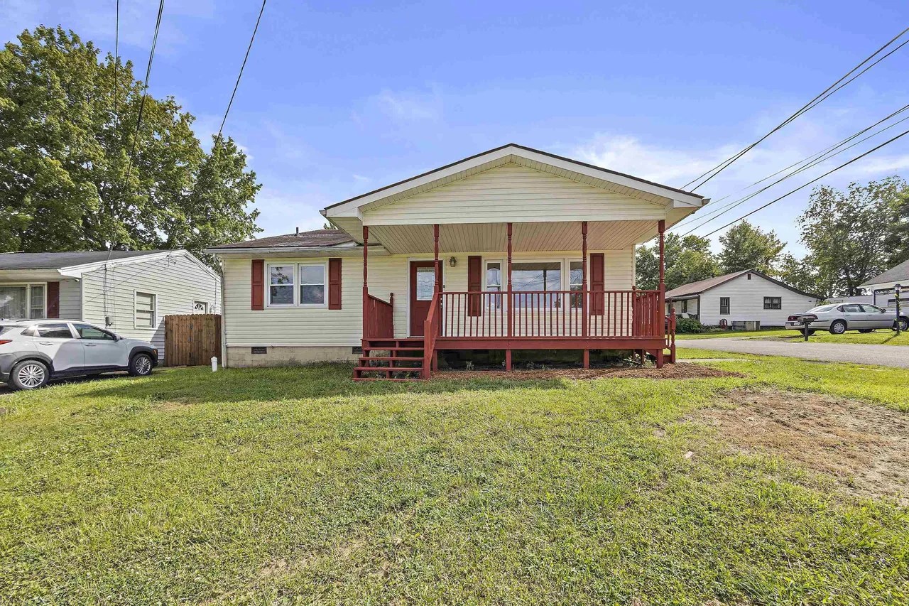 For Sale 1008 Kentucky Ave, Flatwoods, KY 41139