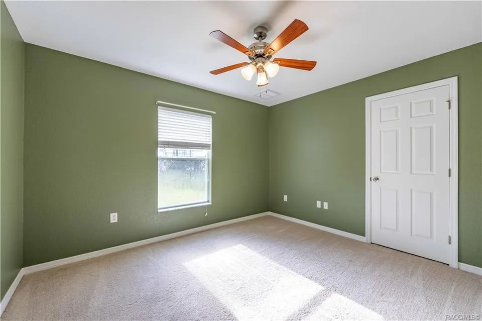 3 Hackberry Dr, Homosassa, FL 34446