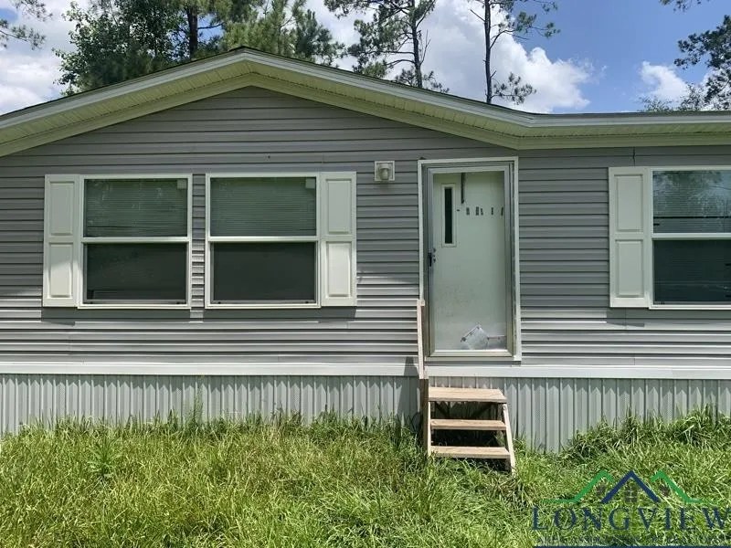 3660 Woodard Rd, Kountze, TX 77625 169,900