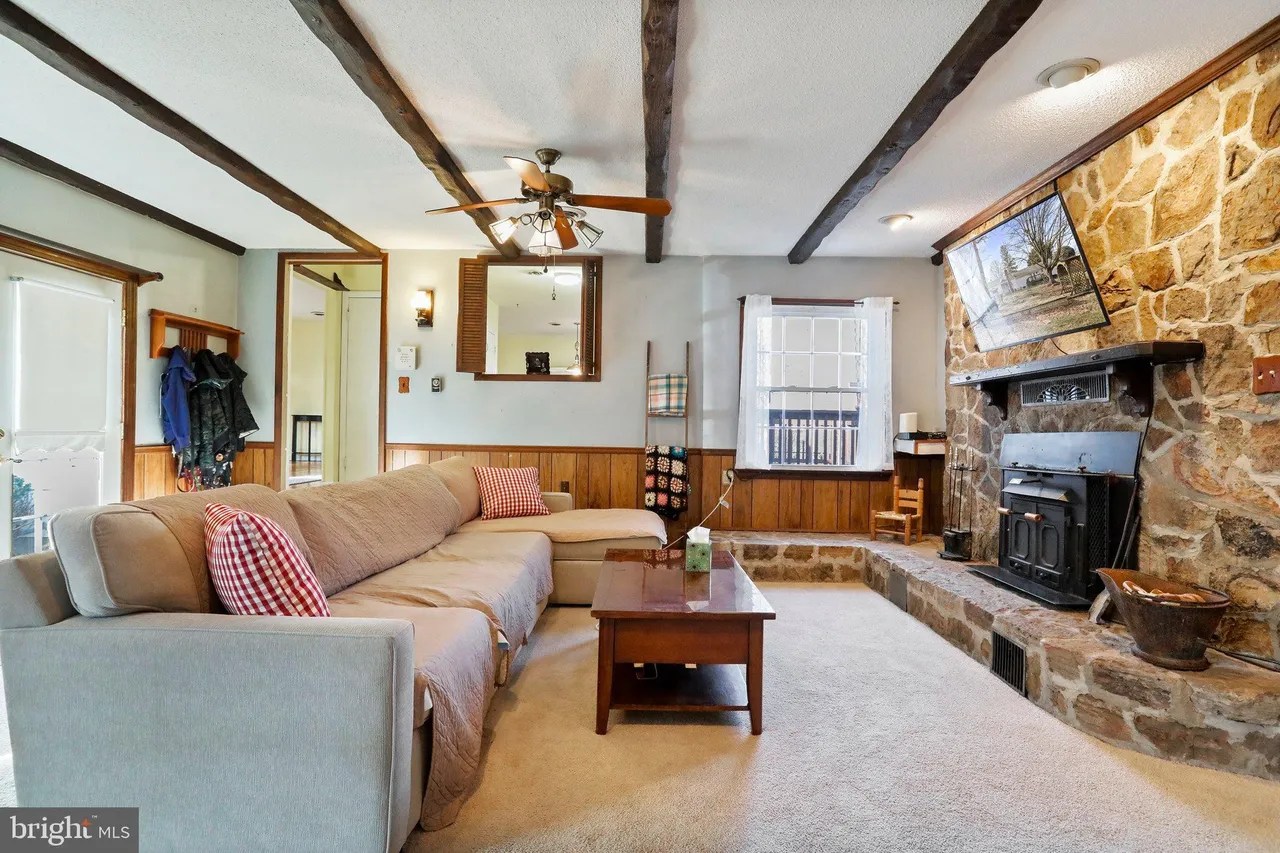 For Sale 1496 Rock Cliff Dr, Martinsburg, WV 25401