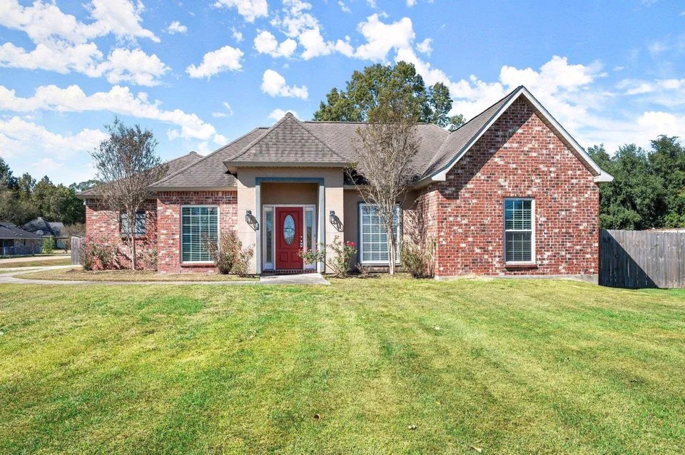 11125 Hooper Rd, Baton Rouge, LA 70818 285,000