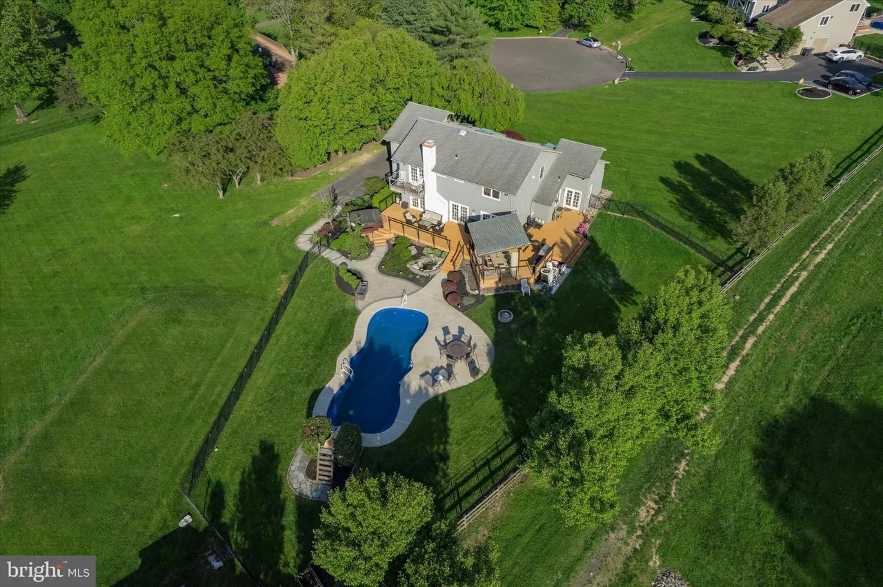 236 Lehigh Dr, Richboro, PA 18954